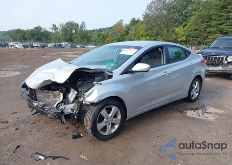 2013 Hyundai Elantra Gls из США, поврежденный, VIN KMHDH4AE8DU884419